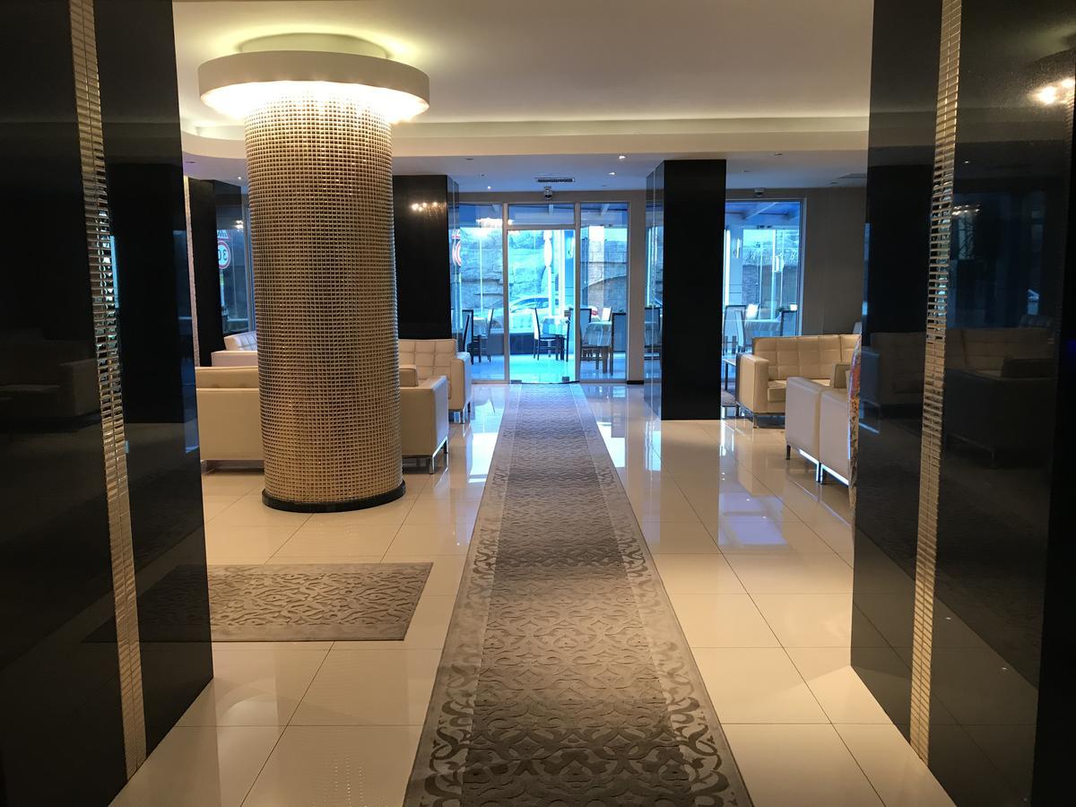 Pen Hotel Istambul Exterior foto