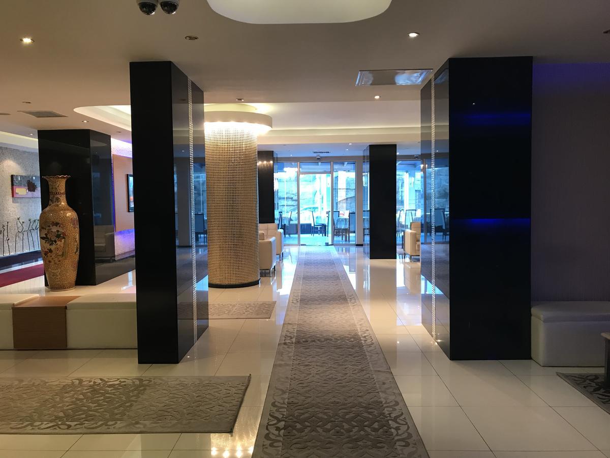 Pen Hotel Istambul Exterior foto