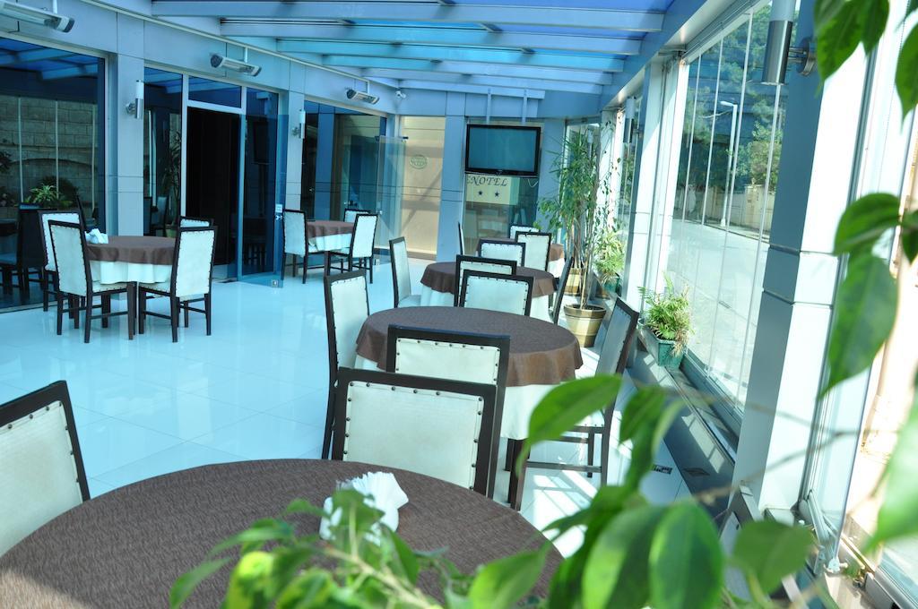 Pen Hotel Istambul Exterior foto