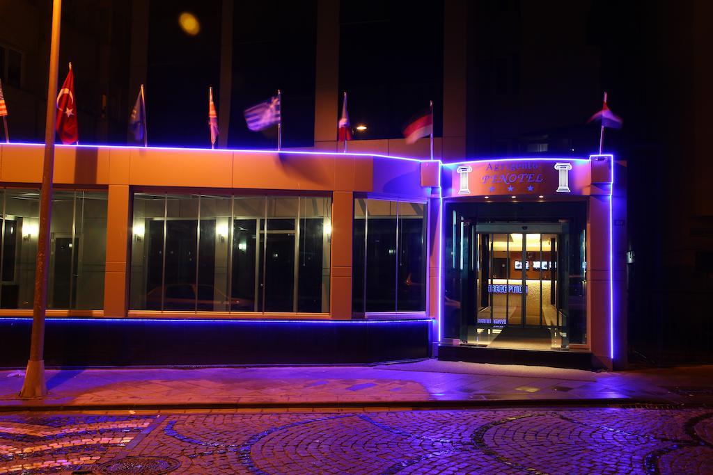 Pen Hotel Istambul Exterior foto